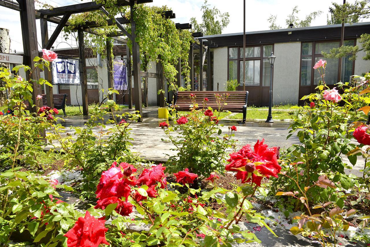 Berlin Art Hotel Gyumri Exterior photo